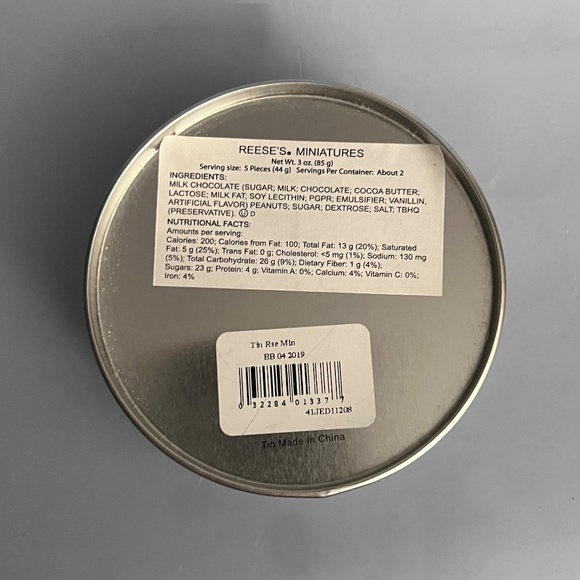 Reeses Peanut Butter Cups Tins & Mini Mug - Picture 14 of 14